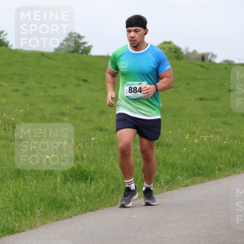 04.05.2025 - 8. Wedeler Halbmarathon Lena Gebhardt http://msf.ph/oto/7841044 04.05.2025 11:52:45 Laufen 884 meine-sportfotos.de