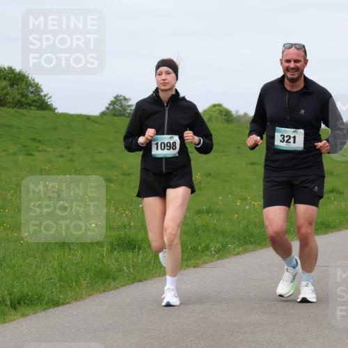 04.05.2025 - 8. Wedeler Halbmarathon Lena Gebhardt http://msf.ph/oto/7841072 04.05.2025 11:53:12 Laufen 321, 1098 meine-sportfotos.de
