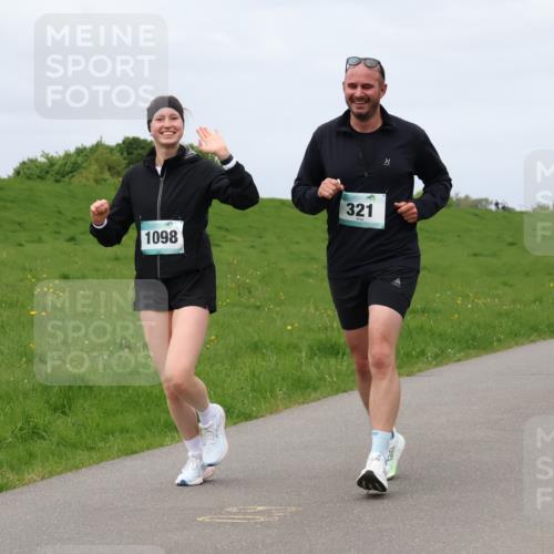 04.05.2025 - 8. Wedeler Halbmarathon Lena Gebhardt http://msf.ph/oto/7841080 04.05.2025 11:53:14 Laufen 1098, 321 meine-sportfotos.de