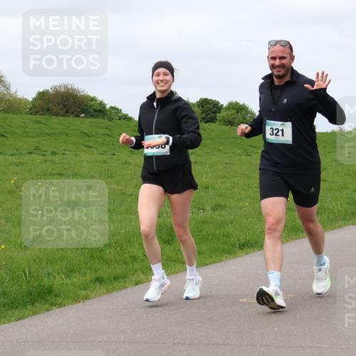 04.05.2025 - 8. Wedeler Halbmarathon Lena Gebhardt http://msf.ph/oto/7841087 04.05.2025 11:53:14 Laufen 321 meine-sportfotos.de