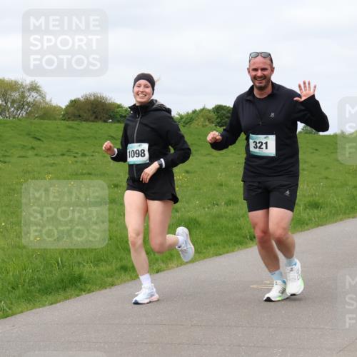 04.05.2025 - 8. Wedeler Halbmarathon Lena Gebhardt http://msf.ph/oto/7841095 04.05.2025 11:53:14 Laufen 1098, 321 meine-sportfotos.de