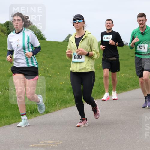 04.05.2025 - 8. Wedeler Halbmarathon Lena Gebhardt http://msf.ph/oto/7841124 04.05.2025 11:53:41 Laufen 580, 1052, 673, 291 meine-sportfotos.de