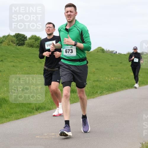 04.05.2025 - 8. Wedeler Halbmarathon Lena Gebhardt http://msf.ph/oto/7841136 04.05.2025 11:53:43 Laufen 105, 673, 291 meine-sportfotos.de