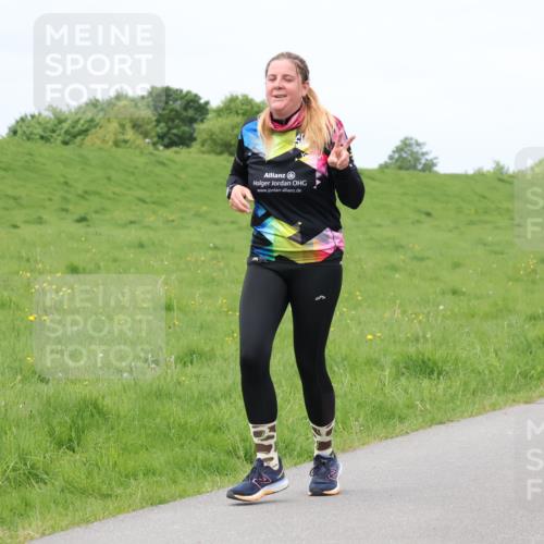 04.05.2025 - 8. Wedeler Halbmarathon Lena Gebhardt http://msf.ph/oto/7841172 04.05.2025 11:53:53 Laufen  meine-sportfotos.de