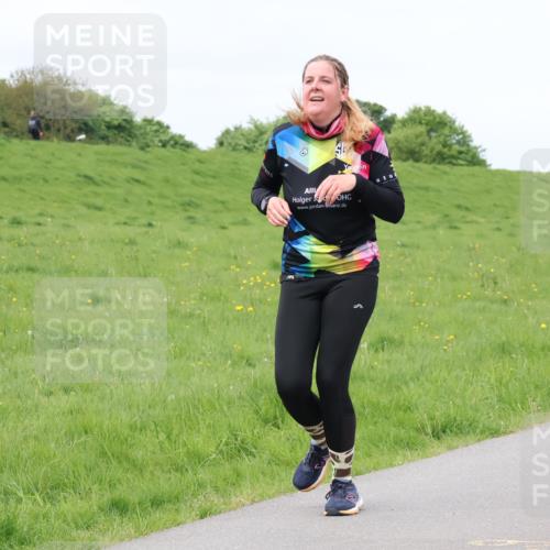 04.05.2025 - 8. Wedeler Halbmarathon Lena Gebhardt http://msf.ph/oto/7841175 04.05.2025 11:53:54 Laufen  meine-sportfotos.de