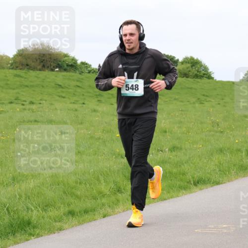 04.05.2025 - 8. Wedeler Halbmarathon Lena Gebhardt http://msf.ph/oto/7841196 04.05.2025 11:54:05 Laufen 548 meine-sportfotos.de