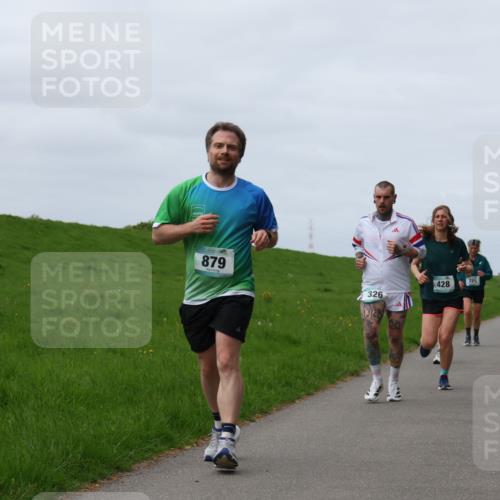 04.05.2025 - 8. Wedeler Halbmarathon Yannick Fuchs http://msf.ph/oto/7841240 04.05.2025 11:48:58 Laufen 879, 326, 725, 428 meine-sportfotos.de