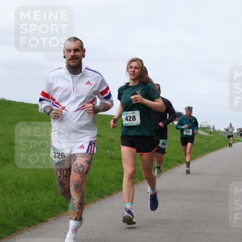 04.05.2025 - 8. Wedeler Halbmarathon Yannick Fuchs http://msf.ph/oto/7841274 04.05.2025 11:49:01 Laufen 326, 1312, 428, 991, 725 meine-sportfotos.de