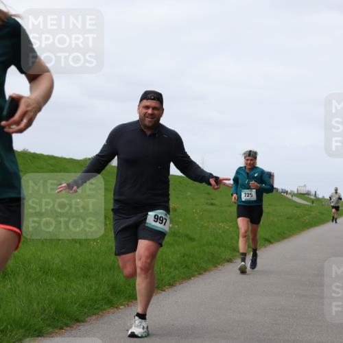 04.05.2025 - 8. Wedeler Halbmarathon Yannick Fuchs http://msf.ph/oto/7841319 04.05.2025 11:49:02 Laufen 428, 997, 725 meine-sportfotos.de