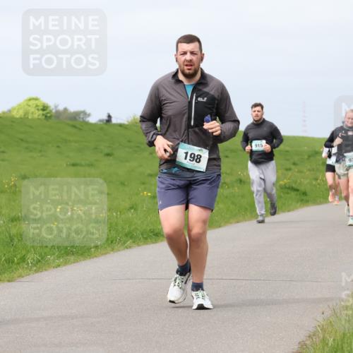 04.05.2025 - 8. Wedeler Halbmarathon Lena Gebhardt http://msf.ph/oto/7841320 04.05.2025 11:54:58 Laufen 198, 915, 970 meine-sportfotos.de