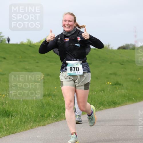 04.05.2025 - 8. Wedeler Halbmarathon Lena Gebhardt http://msf.ph/oto/7841325 04.05.2025 11:55:04 Laufen 970, 68, 431 meine-sportfotos.de