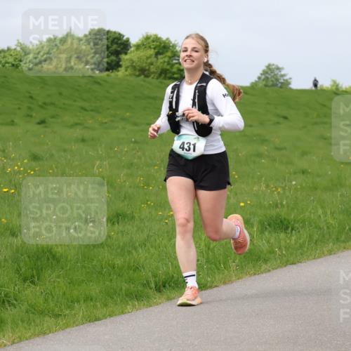 04.05.2025 - 8. Wedeler Halbmarathon Lena Gebhardt http://msf.ph/oto/7841361 04.05.2025 11:55:10 Laufen 431 meine-sportfotos.de