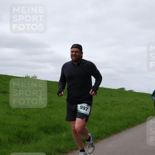 04.05.2025 - 8. Wedeler Halbmarathon Yannick Fuchs http://msf.ph/oto/7841362 04.05.2025 11:49:04 Laufen 997, 725 meine-sportfotos.de