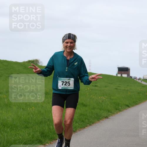 04.05.2025 - 8. Wedeler Halbmarathon Yannick Fuchs http://msf.ph/oto/7841381 04.05.2025 11:49:05 Laufen 725 meine-sportfotos.de