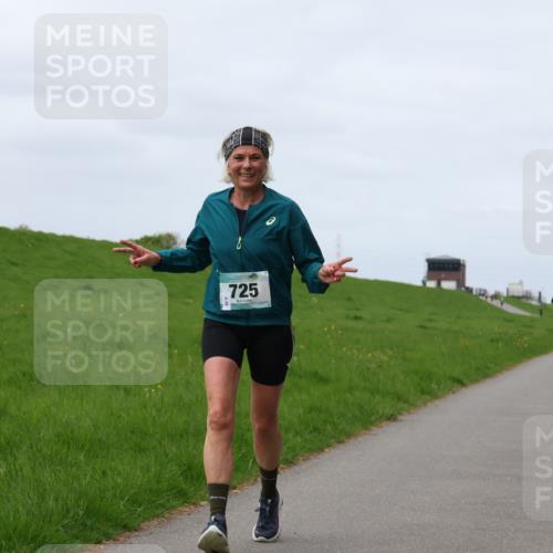 04.05.2025 - 8. Wedeler Halbmarathon Yannick Fuchs http://msf.ph/oto/7841387 04.05.2025 11:49:05 Laufen 725 meine-sportfotos.de