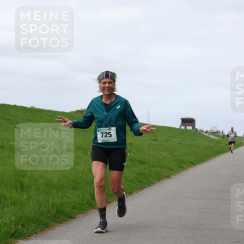 04.05.2025 - 8. Wedeler Halbmarathon Yannick Fuchs http://msf.ph/oto/7841392 04.05.2025 11:49:05 Laufen 725 meine-sportfotos.de