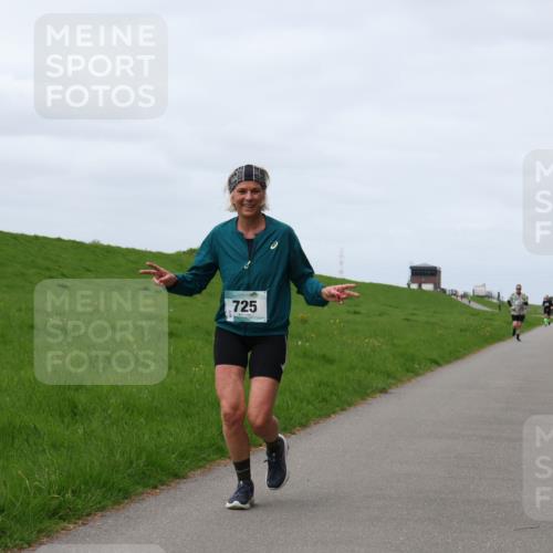 04.05.2025 - 8. Wedeler Halbmarathon Yannick Fuchs http://msf.ph/oto/7841394 04.05.2025 11:49:06 Laufen 725 meine-sportfotos.de