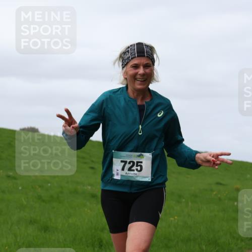 04.05.2025 - 8. Wedeler Halbmarathon Yannick Fuchs http://msf.ph/oto/7841426 04.05.2025 11:49:06 Laufen 725, 56 meine-sportfotos.de