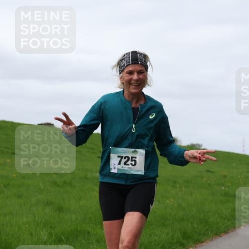 04.05.2025 - 8. Wedeler Halbmarathon Yannick Fuchs http://msf.ph/oto/7841428 04.05.2025 11:49:07 Laufen 725 meine-sportfotos.de