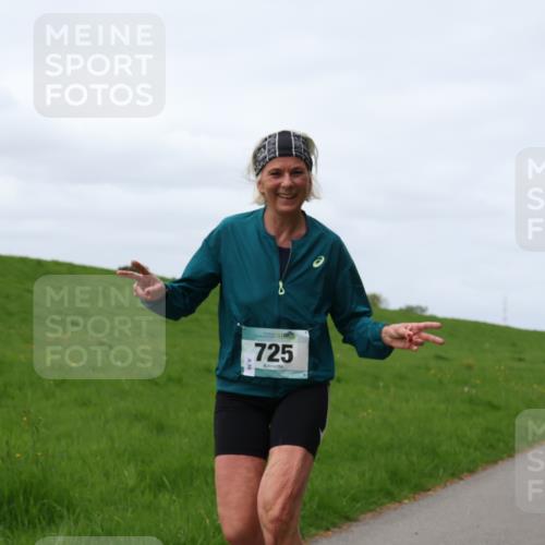 04.05.2025 - 8. Wedeler Halbmarathon Yannick Fuchs http://msf.ph/oto/7841431 04.05.2025 11:49:07 Laufen 725 meine-sportfotos.de