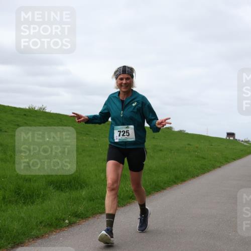 04.05.2025 - 8. Wedeler Halbmarathon Yannick Fuchs http://msf.ph/oto/7841437 04.05.2025 11:49:07 Laufen 725 meine-sportfotos.de