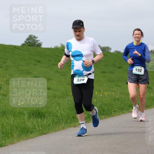 04.05.2025 - 8. Wedeler Halbmarathon Lena Gebhardt http://msf.ph/oto/7841442 04.05.2025 11:55:48 Laufen 329, 192, 195 meine-sportfotos.de