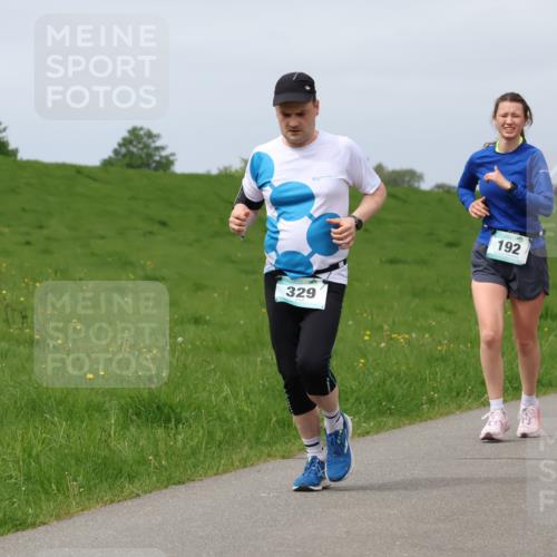 04.05.2025 - 8. Wedeler Halbmarathon Lena Gebhardt http://msf.ph/oto/7841445 04.05.2025 11:55:48 Laufen 329, 192, 19 meine-sportfotos.de