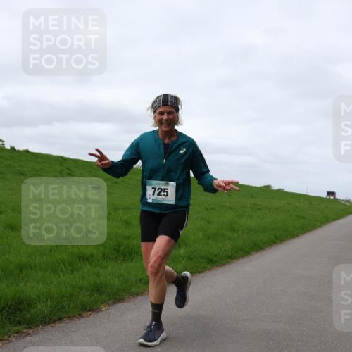 04.05.2025 - 8. Wedeler Halbmarathon Yannick Fuchs http://msf.ph/oto/7841454 04.05.2025 11:49:07 Laufen 725 meine-sportfotos.de