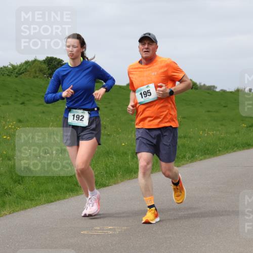 04.05.2025 - 8. Wedeler Halbmarathon Lena Gebhardt http://msf.ph/oto/7841457 04.05.2025 11:55:51 Laufen 192, 195, 304 meine-sportfotos.de