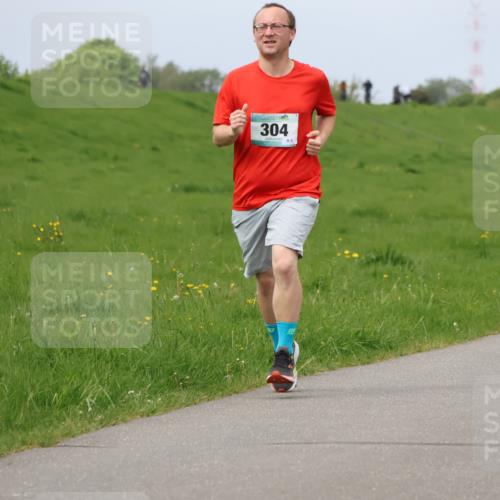 04.05.2025 - 8. Wedeler Halbmarathon Lena Gebhardt http://msf.ph/oto/7841465 04.05.2025 11:55:56 Laufen 304 meine-sportfotos.de