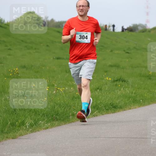 04.05.2025 - 8. Wedeler Halbmarathon Lena Gebhardt http://msf.ph/oto/7841467 04.05.2025 11:55:56 Laufen 304, 88 meine-sportfotos.de
