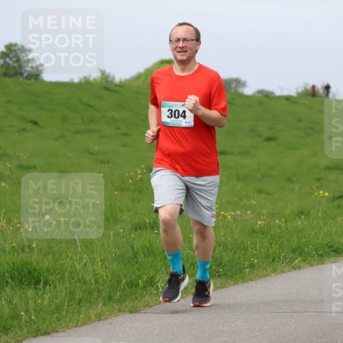 04.05.2025 - 8. Wedeler Halbmarathon Lena Gebhardt http://msf.ph/oto/7841470 04.05.2025 11:55:57 Laufen 304, 8 meine-sportfotos.de