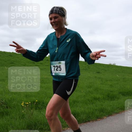 04.05.2025 - 8. Wedeler Halbmarathon Yannick Fuchs http://msf.ph/oto/7841471 04.05.2025 11:49:08 Laufen 725 meine-sportfotos.de