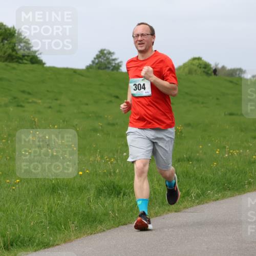 04.05.2025 - 8. Wedeler Halbmarathon Lena Gebhardt http://msf.ph/oto/7841472 04.05.2025 11:55:58 Laufen 304, 8 meine-sportfotos.de