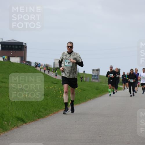 04.05.2025 - 8. Wedeler Halbmarathon Yannick Fuchs http://msf.ph/oto/7841482 04.05.2025 11:49:11 Laufen 122 meine-sportfotos.de