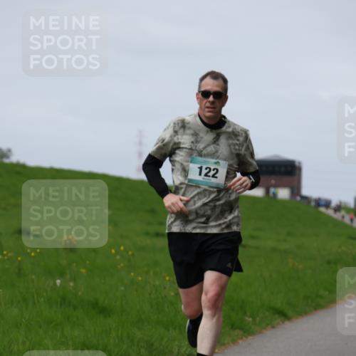 04.05.2025 - 8. Wedeler Halbmarathon Yannick Fuchs http://msf.ph/oto/7841503 04.05.2025 11:49:19 Laufen 122 meine-sportfotos.de