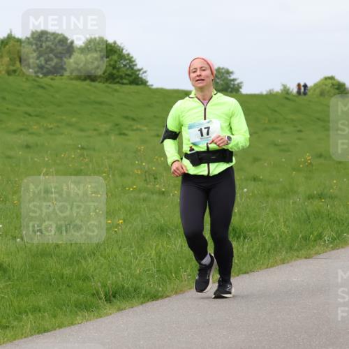04.05.2025 - 8. Wedeler Halbmarathon Lena Gebhardt http://msf.ph/oto/7841511 04.05.2025 11:56:24 Laufen 17 meine-sportfotos.de