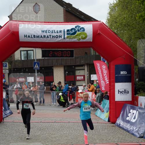 04.05.2025 - 8. Wedeler Halbmarathon Felixshl http://msf.ph/oto/7841515 04.05.2025 12:47:57 Ziel 707, 791, 898, 1078 meine-sportfotos.de