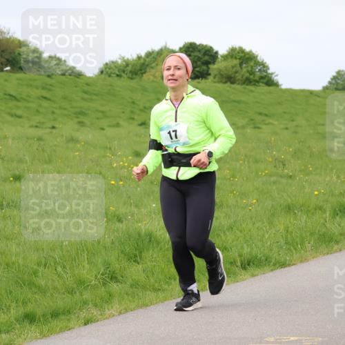 04.05.2025 - 8. Wedeler Halbmarathon Lena Gebhardt http://msf.ph/oto/7841518 04.05.2025 11:56:25 Laufen 17 meine-sportfotos.de