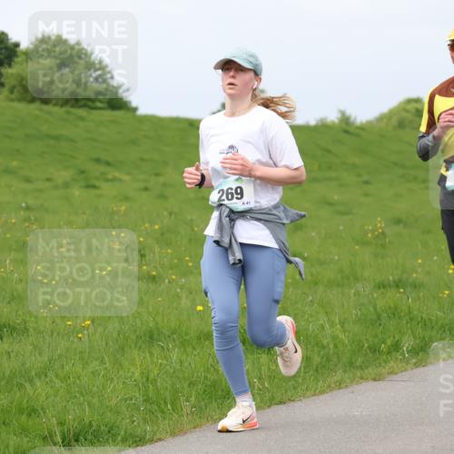 04.05.2025 - 8. Wedeler Halbmarathon Lena Gebhardt http://msf.ph/oto/7841580 04.05.2025 11:57:18 Laufen 269, 41, 93, 6 meine-sportfotos.de