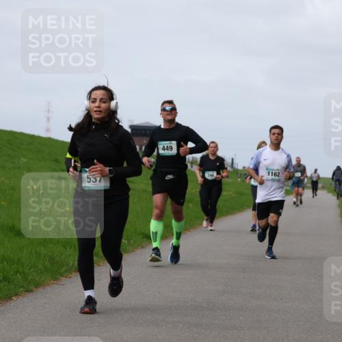 04.05.2025 - 8. Wedeler Halbmarathon Yannick Fuchs http://msf.ph/oto/7841588 04.05.2025 11:49:34 Laufen 537, 449, 396, 1162 meine-sportfotos.de