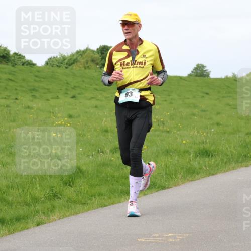 04.05.2025 - 8. Wedeler Halbmarathon Lena Gebhardt http://msf.ph/oto/7841594 04.05.2025 11:57:21 Laufen 41, 93, 837 meine-sportfotos.de