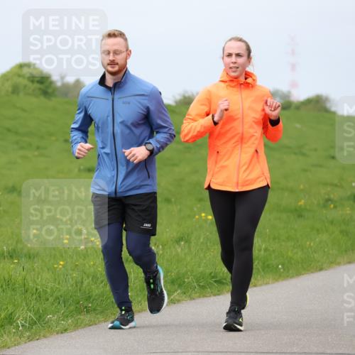 04.05.2025 - 8. Wedeler Halbmarathon Lena Gebhardt http://msf.ph/oto/7841609 04.05.2025 11:57:30 Laufen 896 meine-sportfotos.de