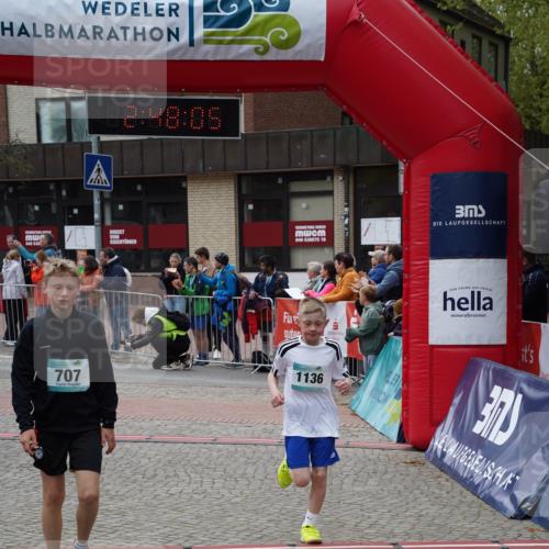 04.05.2025 - 8. Wedeler Halbmarathon Felixshl http://msf.ph/oto/7841619 04.05.2025 12:48:02 Ziel 707, 791, 898, 1078, 1136 meine-sportfotos.de