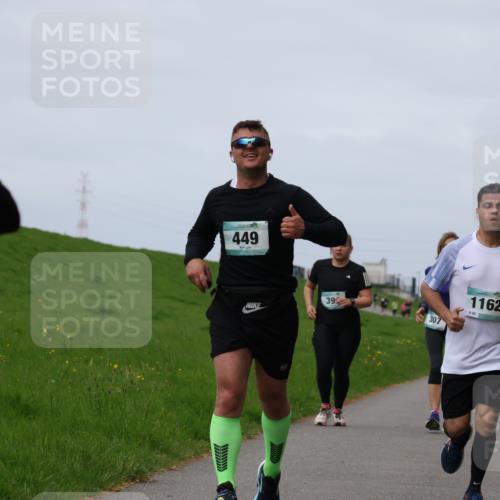 04.05.2025 - 8. Wedeler Halbmarathon Yannick Fuchs http://msf.ph/oto/7841622 04.05.2025 11:49:36 Laufen 449, 39, 307, 1162, 99 meine-sportfotos.de