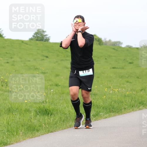 04.05.2025 - 8. Wedeler Halbmarathon Lena Gebhardt http://msf.ph/oto/7841664 04.05.2025 11:57:59 Laufen  meine-sportfotos.de