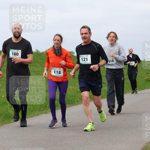 04.05.2025 - 8. Wedeler Halbmarathon Lena Gebhardt http://msf.ph/oto/7841691 04.05.2025 11:58:09 Laufen 160, 118, 121, 818, 327 meine-sportfotos.de