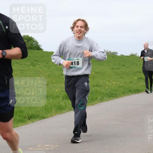 04.05.2025 - 8. Wedeler Halbmarathon Lena Gebhardt http://msf.ph/oto/7841704 04.05.2025 11:58:12 Laufen 121, 818 meine-sportfotos.de