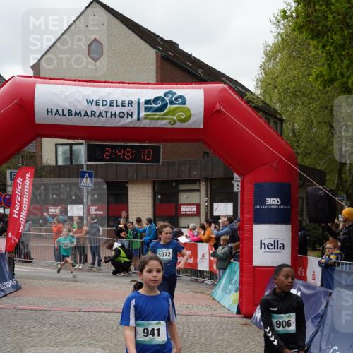 04.05.2025 - 8. Wedeler Halbmarathon Felixshl http://msf.ph/oto/7841708 04.05.2025 12:48:08 Ziel 899, 906, 941, 1072, 1136 meine-sportfotos.de