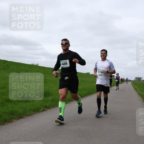 04.05.2025 - 8. Wedeler Halbmarathon Yannick Fuchs http://msf.ph/oto/7841722 04.05.2025 11:49:40 Laufen 449, 116 meine-sportfotos.de